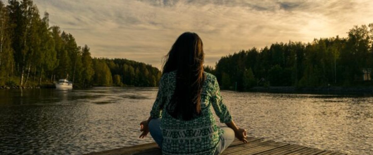 Hypnose et sophrologie pour accompagner les douleurs physiques et le stress chronique